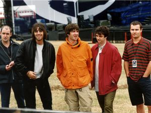 Supporting image for story: Oasis star Paul ‘Bonehead’ Arthurs announces cancer diagnosis