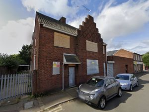 Supporting image for story: Planners to rule on 10-bed HMO in former Willenhall pub this week