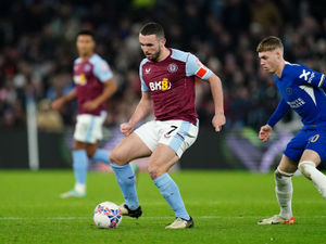 Supporting image for story: Aston Villa boss Unai Emery salutes versatile skipper John McGinn