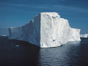 Supporting image for story: Scottish scientists discover when Antarctic current first began
