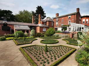 Supporting image for story: Bantock House Museum antiques fair returns for eighth year