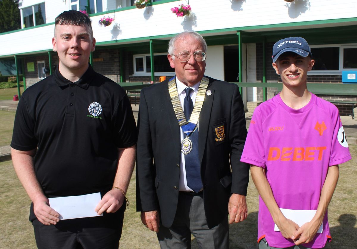 Elias and Salvatori are the best of the bowls beginners