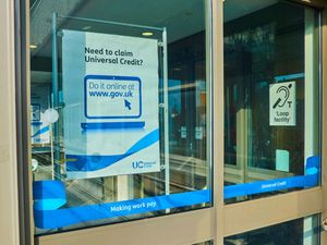 Supporting image for story: Universal credit claimants hit record high of eight million people