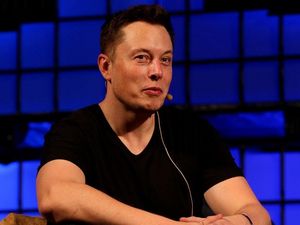 Supporting image for story: Elon Musk is already testing a car elevator for his new project