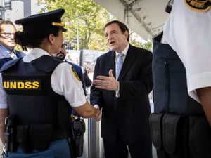 Supporting image for story: New York interim police commissioner says federal authorities searched his homes