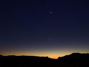 Supporting image for story: Jupiter and Mars will meet in the sky in an ‘uncommonly beautiful’ celestial event