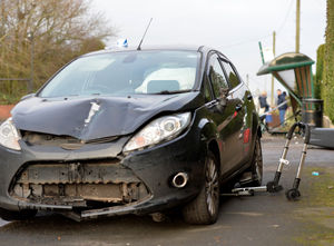 Supporting image for story: Father hails student nurses after toddler's 'lucky escape' in Telford crash