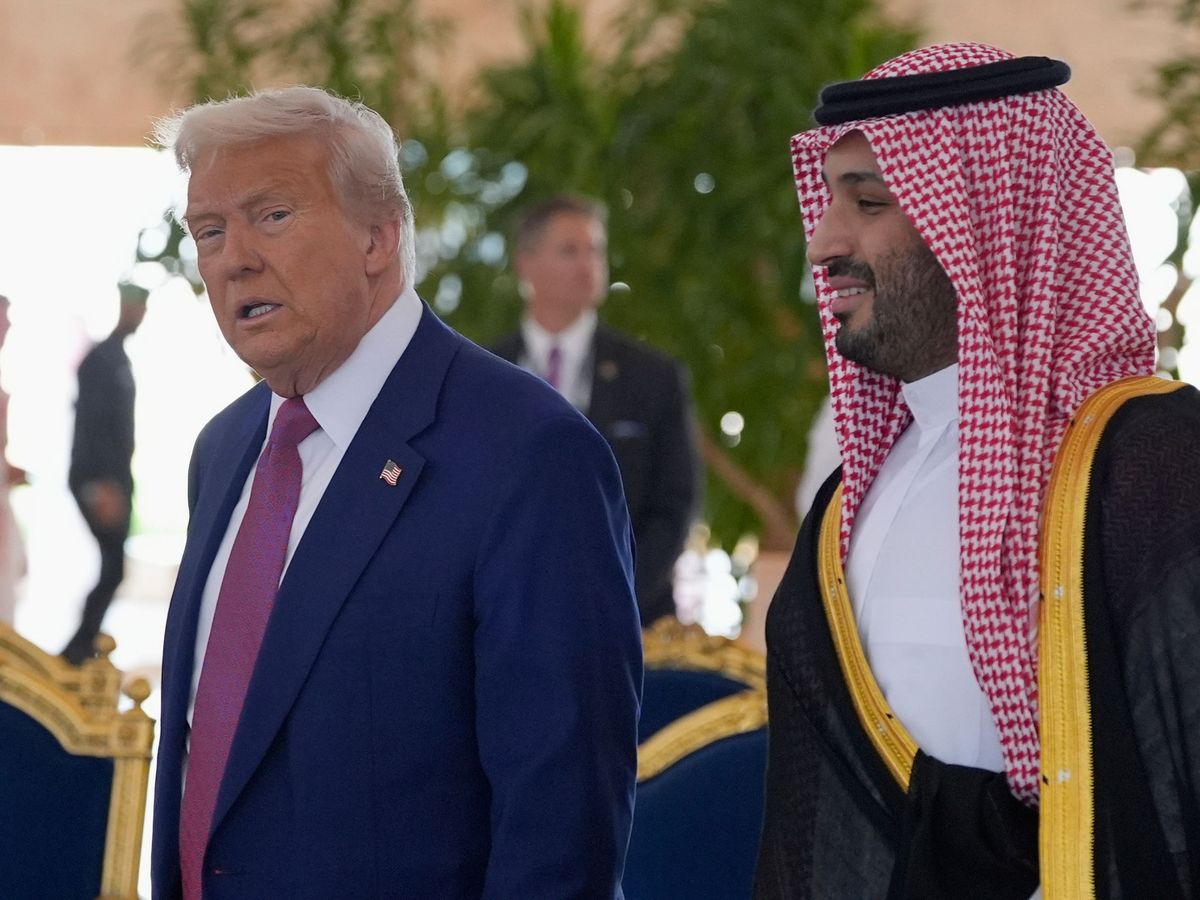 Saudi crown prince welcomes Trump to kingdom as he begins Middle East tour