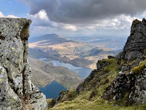 Supporting image for story: 'Use toilets not paths' warning as mess becomes a problem from Snowdon hikers caught short


