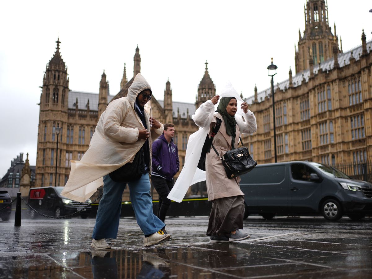 Autumnal weather on the way as hot summer fizzles out