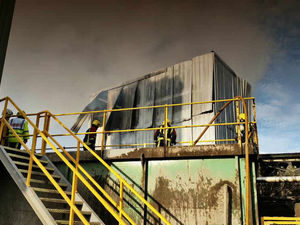 Supporting image for story: Crews tackle Smethwick factory fire