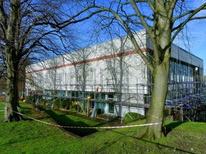 Supporting image for story: 'Unforeseen delays' mean setback for works at Shrewsbury's main Quarry pool