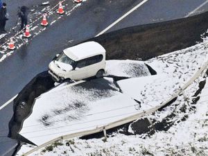 Supporting image for story: Japan assesses damage from 7.5-magnitude earthquake in which dozens injured