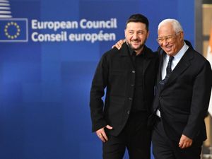 Supporting image for story: European Union agrees on new sanctions against Russia