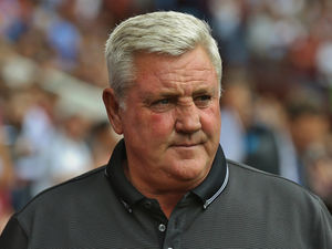 Supporting image for story: Former Aston Villa boss Steve Bruce favourite to take over at Reading