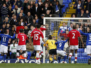 Supporting image for story: Phillips laughs off Wenger jibes