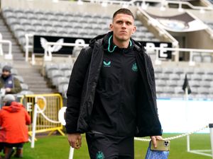 Supporting image for story: Eddie Howe heaps praise on Sven Botman after return from injury at Tottenham