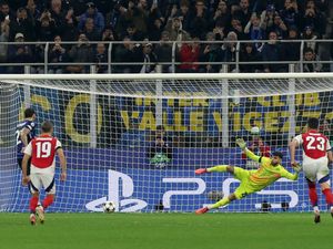Supporting image for story: Inter Milan heap more misery on Arsenal with Champions League victory