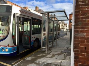 Supporting image for story: Bus shelters to be brought into the digital age
