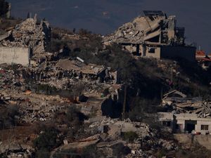 Supporting image for story: Israeli strikes hit southern Lebanon, but tense ceasefire holds