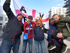 Supporting image for story: Carabao Cup final: Aston Villa fans embrace Wembley build-up - GALLERY