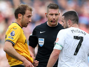 Supporting image for story: John McGinn slams "ridiculous" stoppage time rules after Aston Villa's draw at Wolves