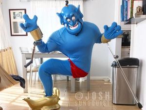 Supporting image for story: Paralympian who lost a leg to cancer nails perfect Genie Halloween costume