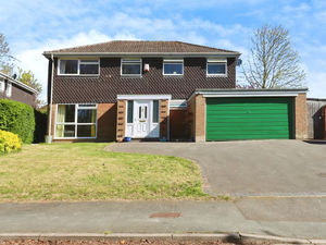 Supporting image for story: Spacious Shrewsbury four-bed detached home with garden office and garage for £525,000
