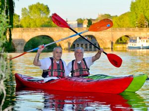 Supporting image for story: Shrewsbury duo prepare for charity river row