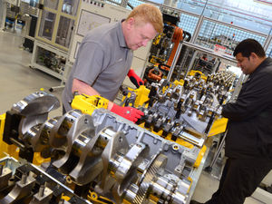 Supporting image for story: JLR reports loss for first quarter 