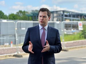 Supporting image for story: Minister urges council bosses to 'strain every sinew' to preserve green belt