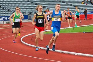 Adrian Lloyd Davies striding to victory in the 800m.