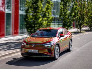 Supporting image for story: The Volkswagen ID.5 GTX prototype will debut at the Munich motor show