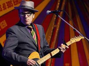 Supporting image for story: Elvis Costello spinning to Birmingham Symphony Hall