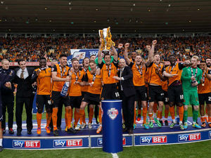 Supporting image for story: Wolves end the season in style - analysis and pictures