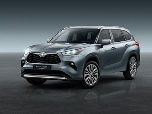 Supporting image for story: Seven-seat Toyota Highlander coming to the UK