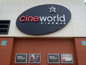 Supporting image for story: Cineworld: What has led to the cinema chain shutting its theatres?
