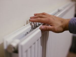 Supporting image for story: Government shares urgent advice for UK households to cut energy bills 