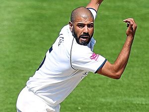 Supporting image for story: Back to the start for legend Jeetan Patel