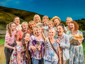 Supporting image for story: Calendar Girls The Musical, Birmingham Hippodrome - review with pictures