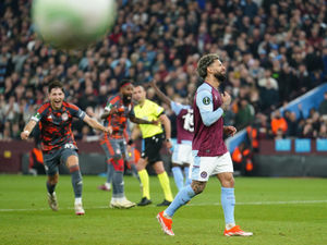 Supporting image for story: Conference League: Aston Villa 2 Olympiacos 4 - Report