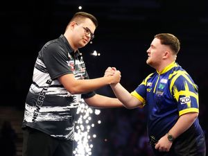 Supporting image for story: Luke Littler loses Premier League opener to debutant Gian van Veen