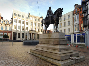 Supporting image for story: Midland shops still open under lockdown urged to beef up Covid measures