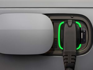 Supporting image for story: Advanced software to extend battery life for JLR electric cars