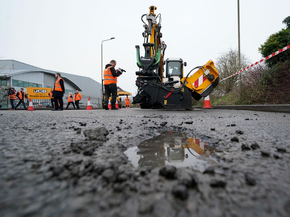 Fact check: Are councils fixing more potholes?