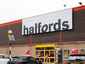 Supporting image for story: Shoppers left guessing as rumours of Merry Hill Halfords store's closure spread