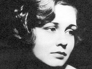 Supporting image for story: Wife's memoir sheds new light on literary giant