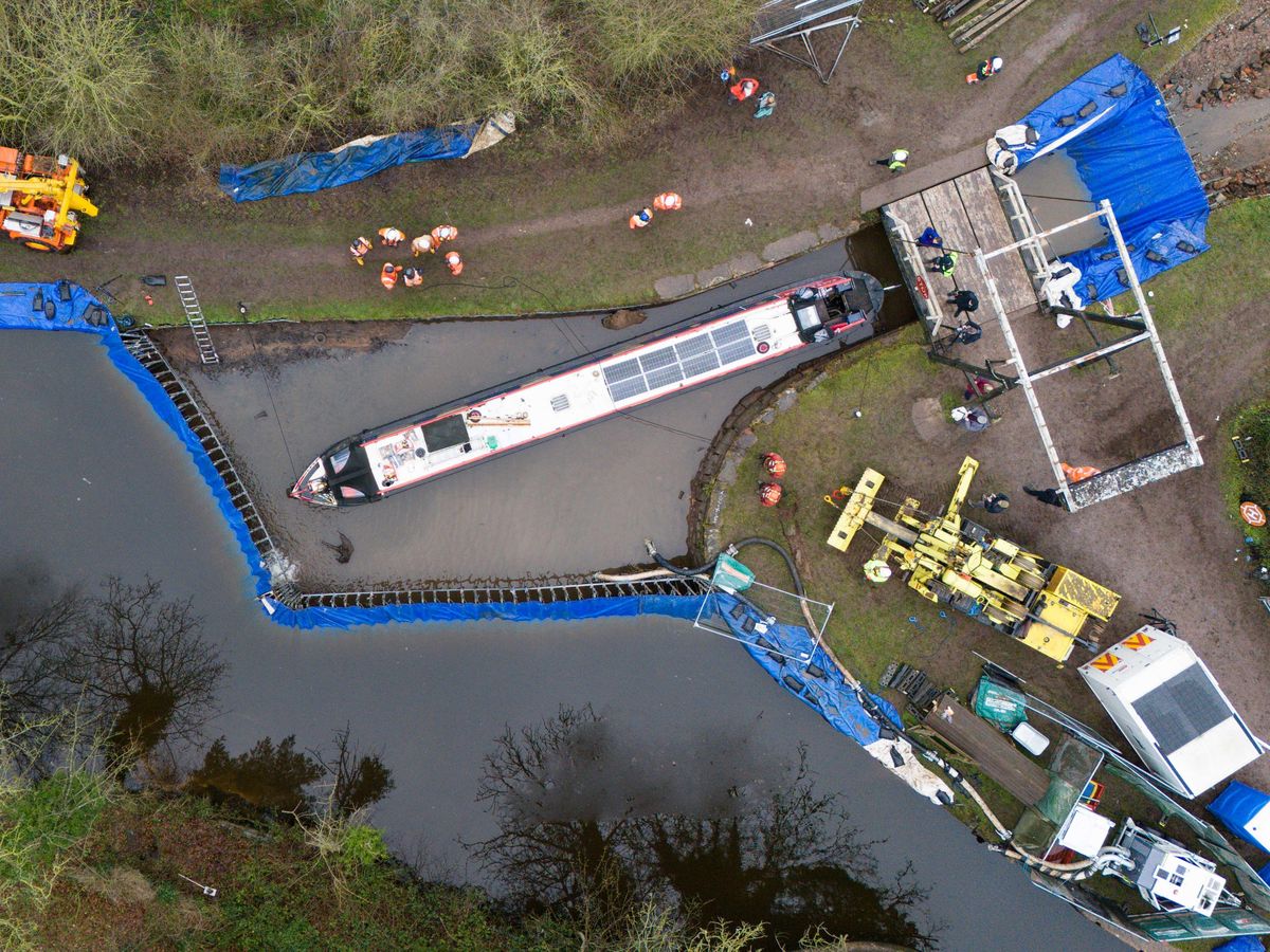 Watch as first of three canal boats left stranded in Whitchurch canal breach refloated Watch as first of three canal boats left stranded in Whitchurch canal breach refloated