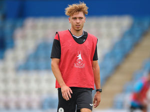 Supporting image for story: Henry Cowans pens new Telford deal 