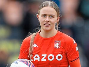 Supporting image for story: Aston Villa’s Hannah Hampton is best keeper in the WSL says Carla Ward